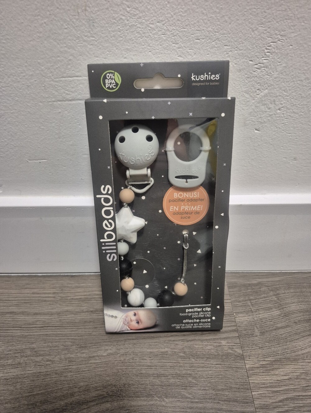 *5/25* Kushies Silibeads Silicone Pacifier Clip in the Star design New In Box